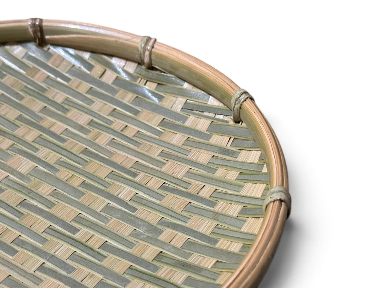 Handwoven Round Bamboo Fruit Tray